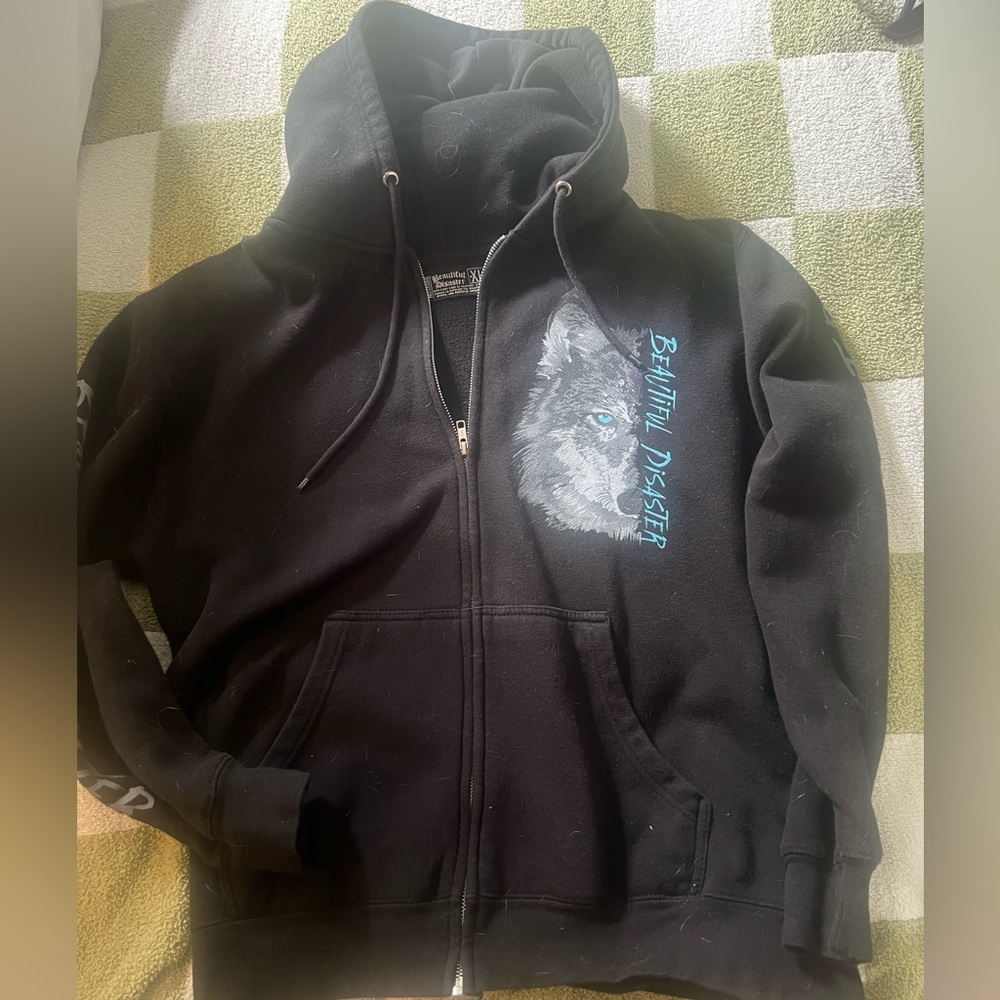 Beautiful Disaster Wolves Black Hoodie Women's Large Sweatshirt - XL